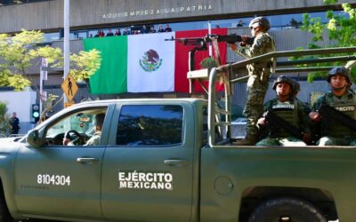 Preside Ismael Burgueño acto cívico y desfile por el 115 Aniversario de la Revolución Mexicana